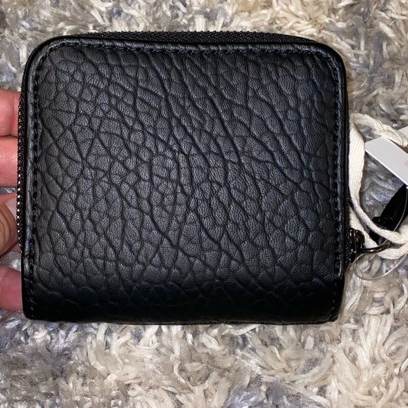 NWT Jessica Simpson wallet - Picture 2 of 10